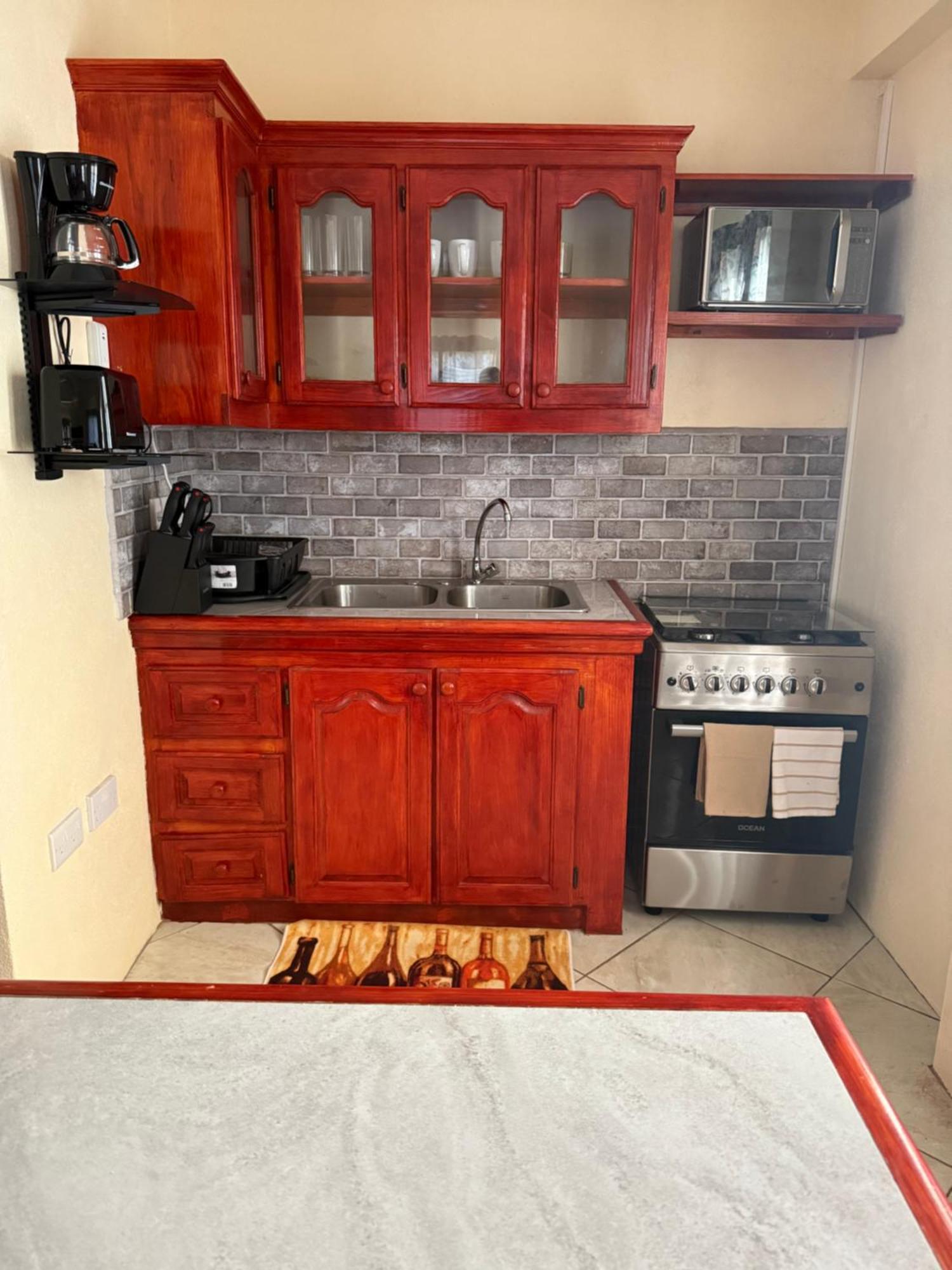 Castle Berry Apartments Kingstown Extérieur photo