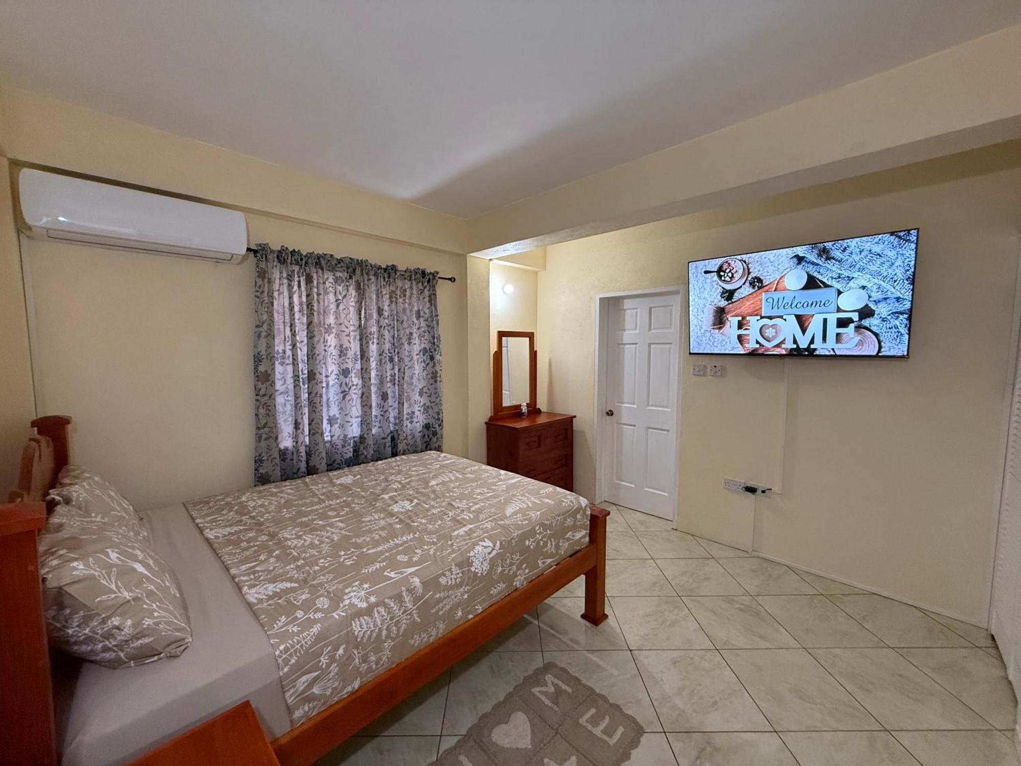 Castle Berry Apartments Kingstown Extérieur photo